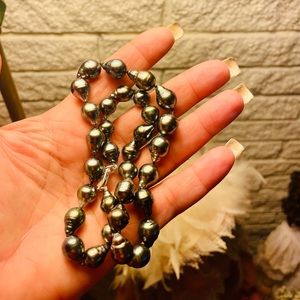 Authentic Tahitian Peacock, green South Sea pearl necklace.